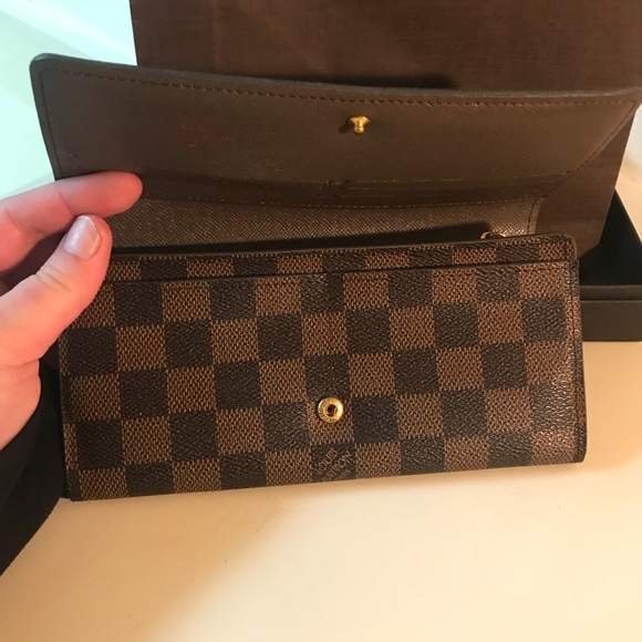 Authentic Louis Vuitton Wallet - Picture 6 of 8